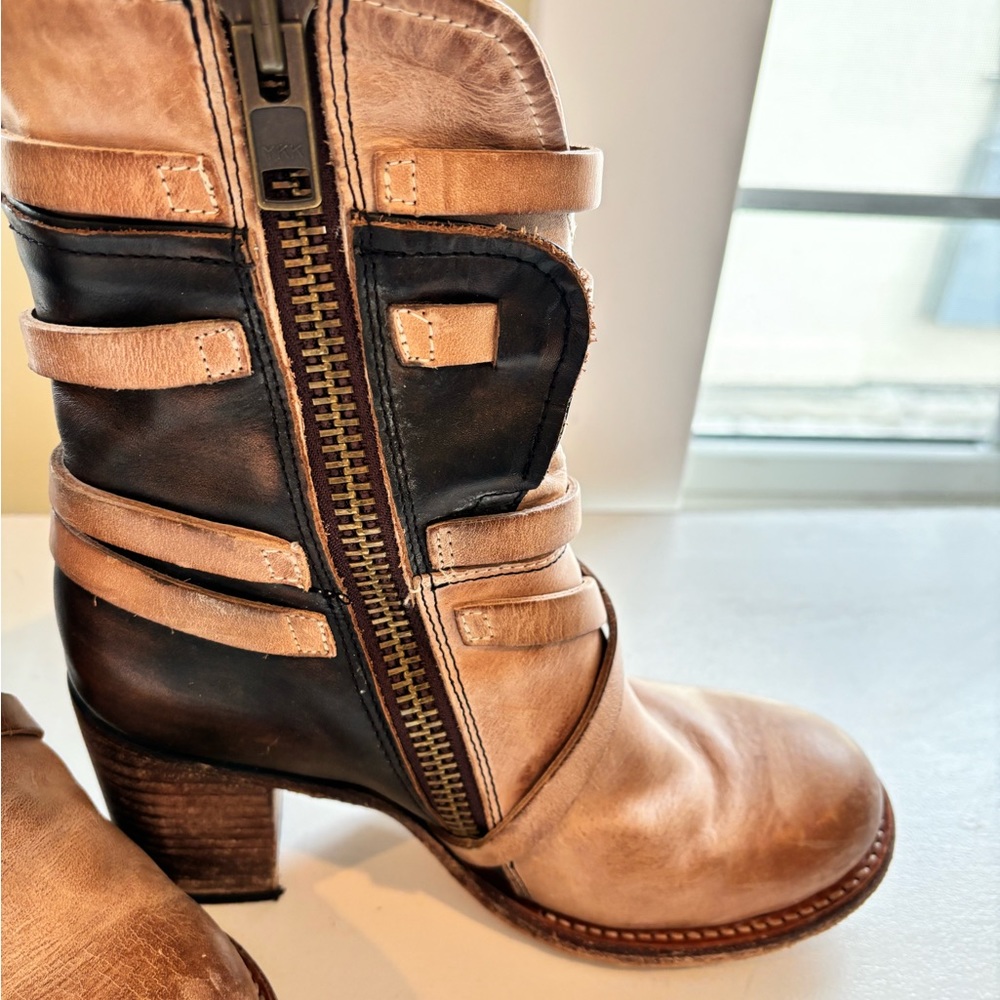 Ladies Size 7, Barely Worn, Multicolor - image 4